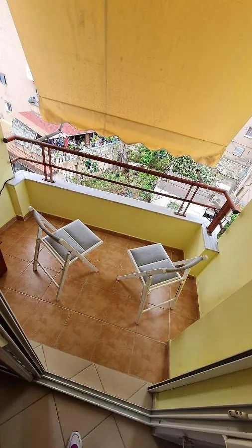 Vito Apartaments ساراندا 0*,